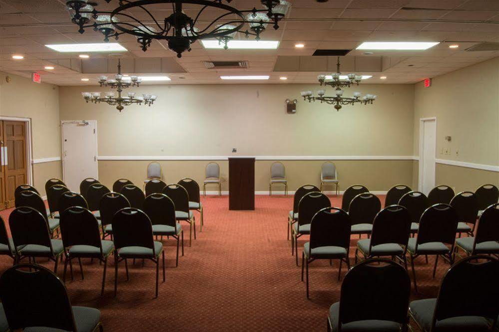 Hotel Wyndham Garden Columbia-ft Jackson 3*
